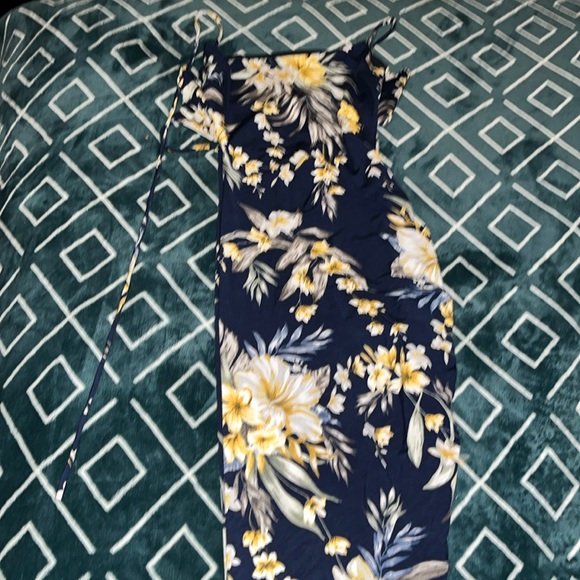 Windsor Dreamy Floral Asymmetrical Midi Dress 💕 - Picture 6 of 7